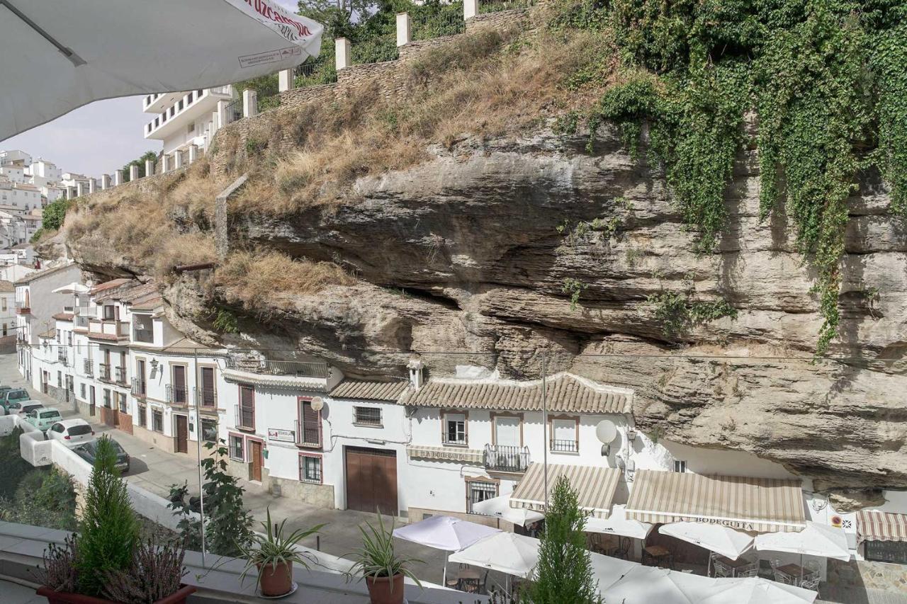 Casa Rural Las Cuevas De Setenil Setenil De Las Bodegas Eksteriør billede