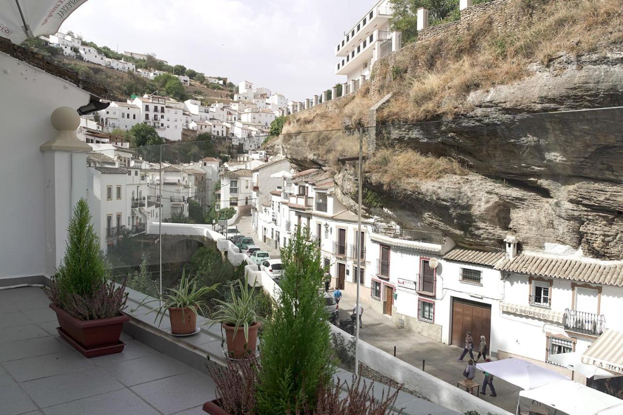 Casa Rural Las Cuevas De Setenil Setenil De Las Bodegas Eksteriør billede
