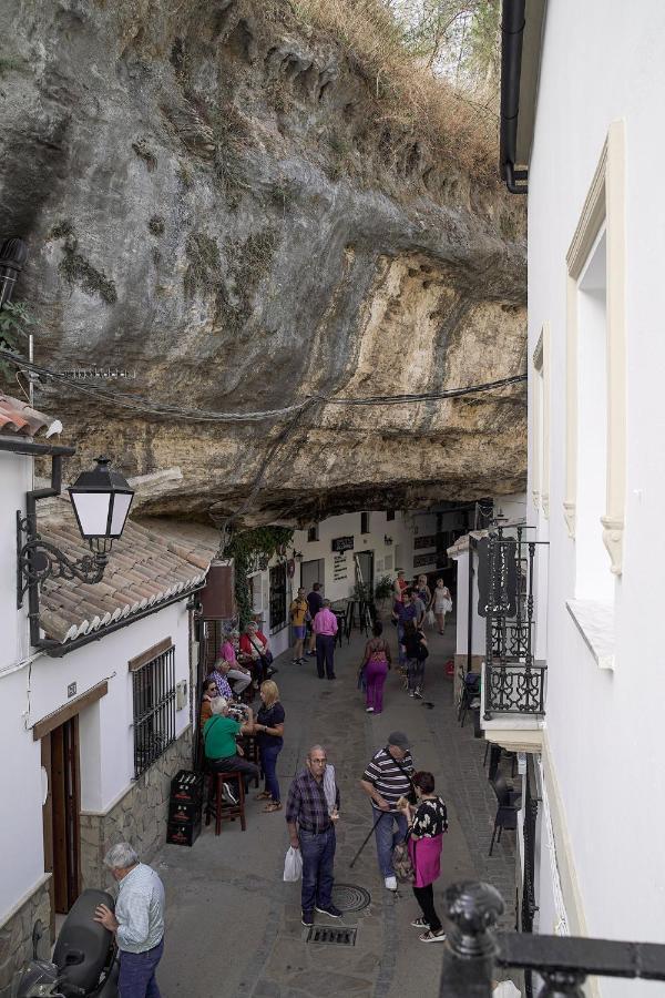 Casa Rural Las Cuevas De Setenil Setenil De Las Bodegas Eksteriør billede