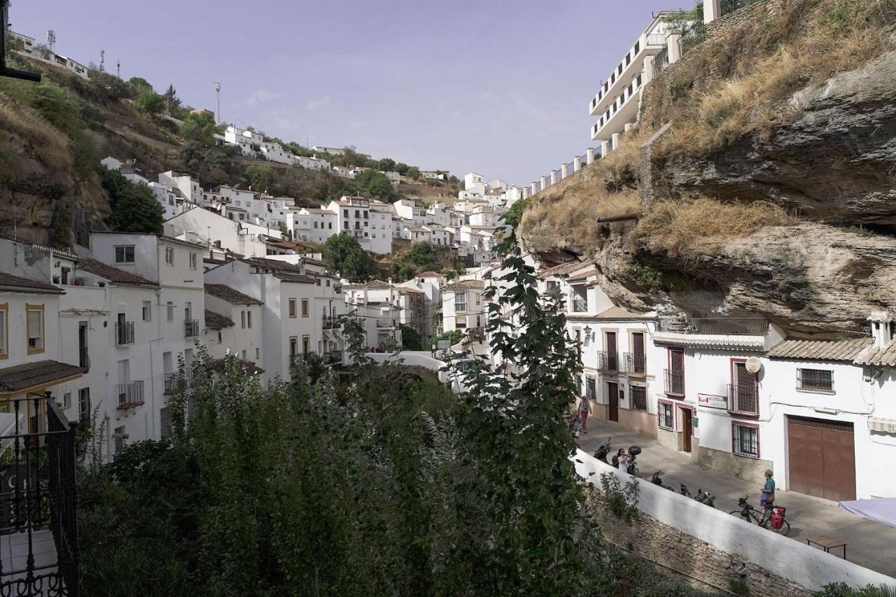 Casa Rural Las Cuevas De Setenil Setenil De Las Bodegas Eksteriør billede